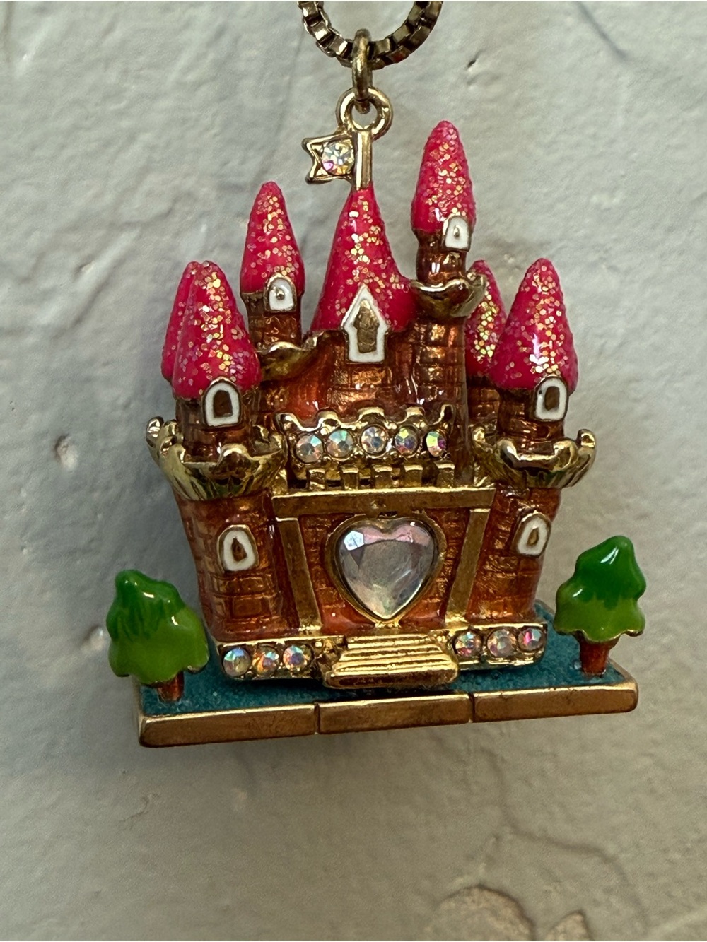 Betsey Johnson Vintage Fairyland Castle Swan Moat Box Locket Necklace VERY RARE